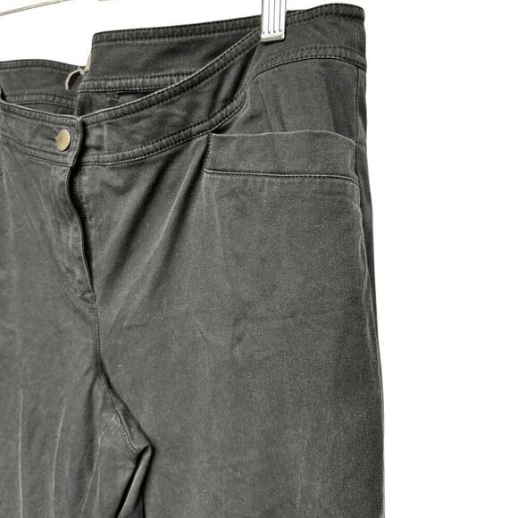 Eileen Fisher Cotton/Spandex Blend Black Chino Tapered Leg Pant Size Medium - Picture 3 of 11